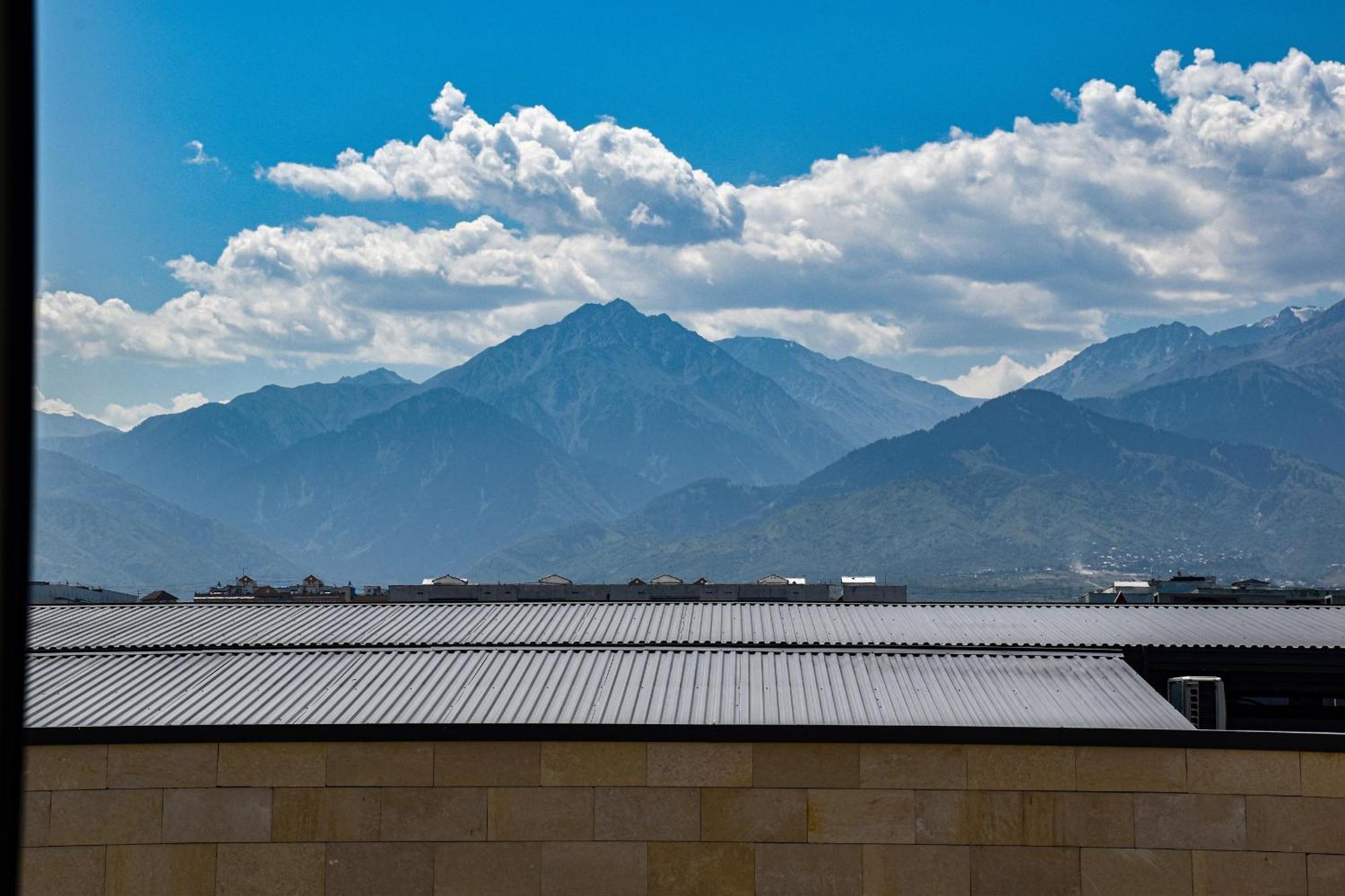 Yourhouse Микрорайон Жетысу-2, Дом 69 Almaty Esterno foto